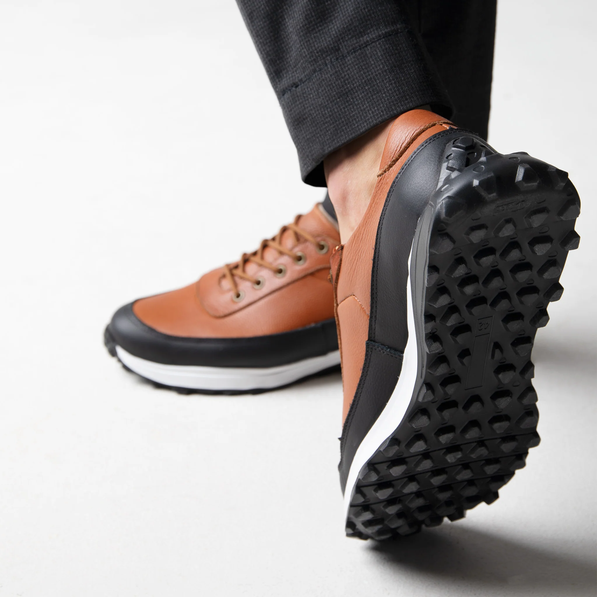 PIISPA Leather Sneakers - Image 5