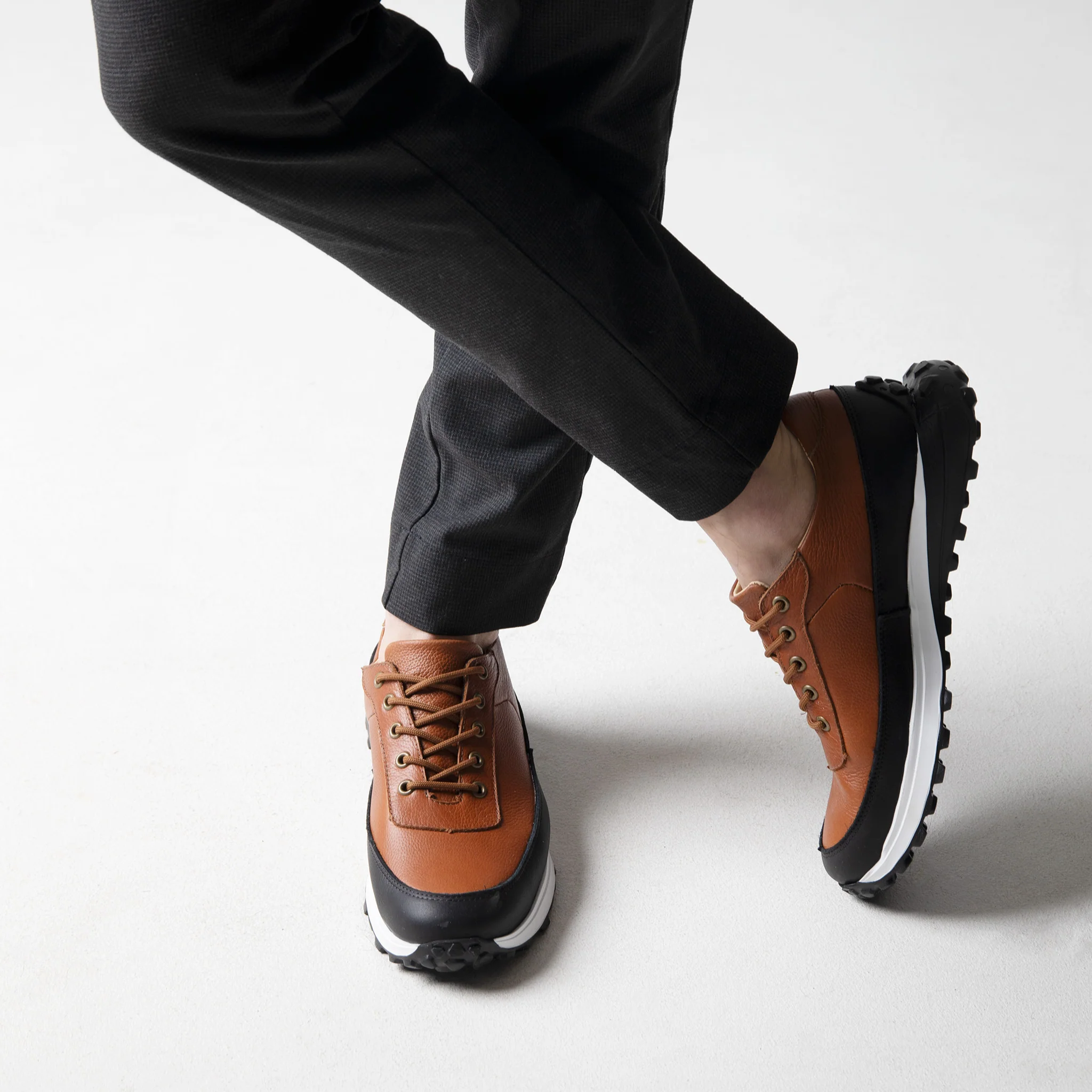 PIISPA Leather Sneakers - Image 7